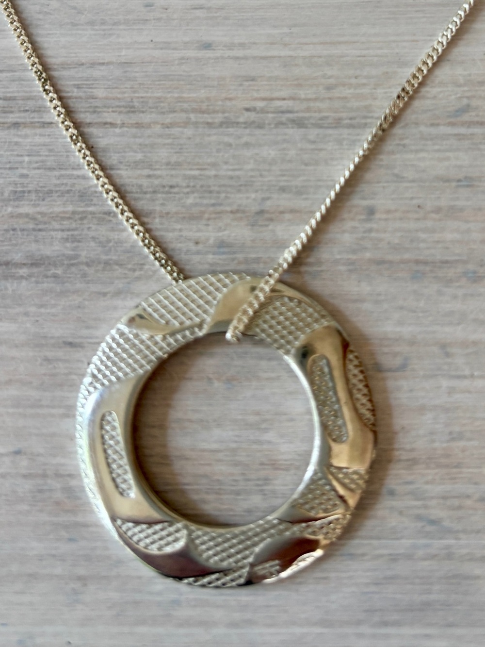 NWT BOMA Round Pendant Necklace. Sterling Silver & Pewter Alloy. NEW ❤️